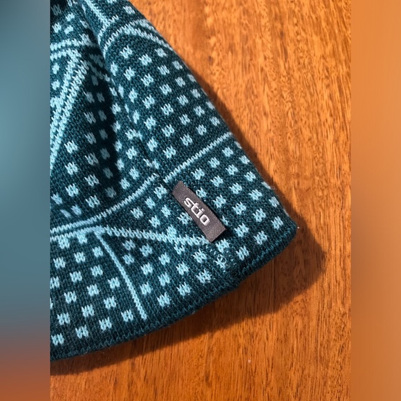 ❌SOLD Stio Beanie - Picture 3 of 5